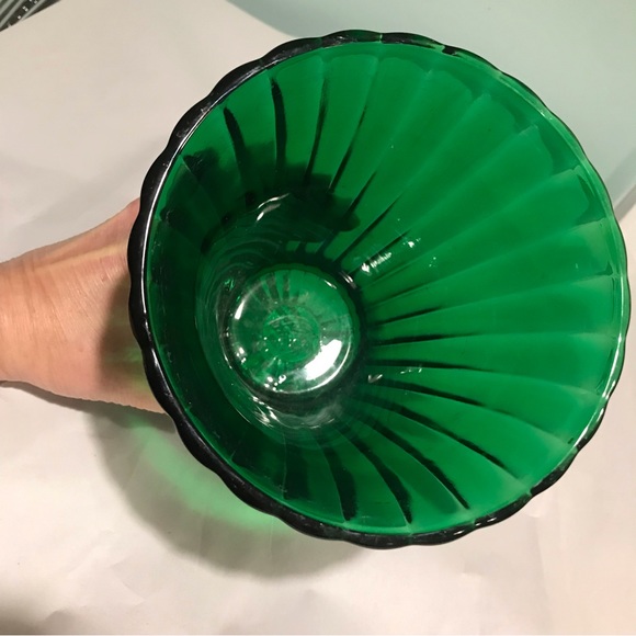 Forest Green Ribbed Flared Glass Flower Vase -NAPCO - Picture 4 of 9